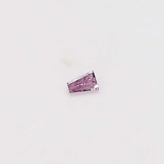 0.02 カラット Tapered Baguette ファンシー ピンク 天然 ダイヤモンド